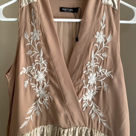 πΈ Nasty Gal Boho Velvet Dress! - Picture 3 of 5